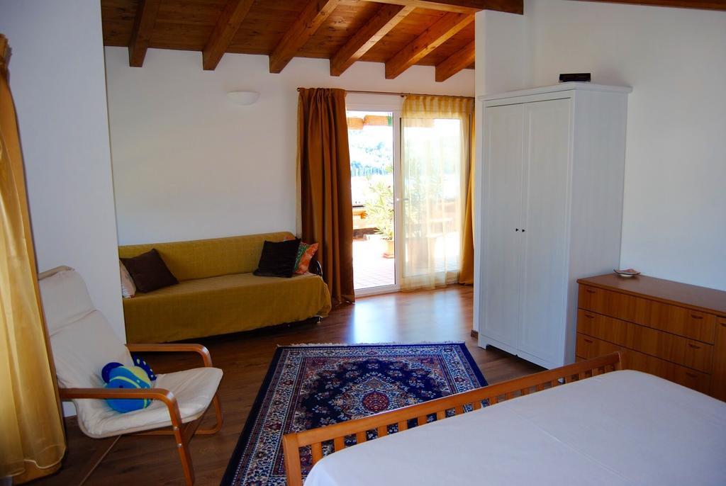 Ai Colli B&B Salò Oda fotoğraf